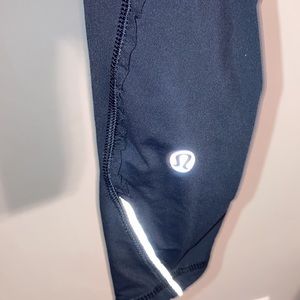 Lulu knee length leggings